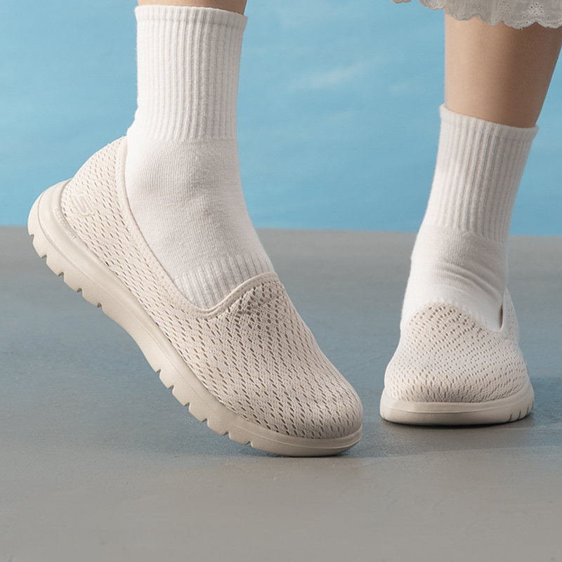 Women Shoes Hong Kong - スケッチャーズ 136505-NAT レディース スリップオン ニットローファー ナチュラルカラー
