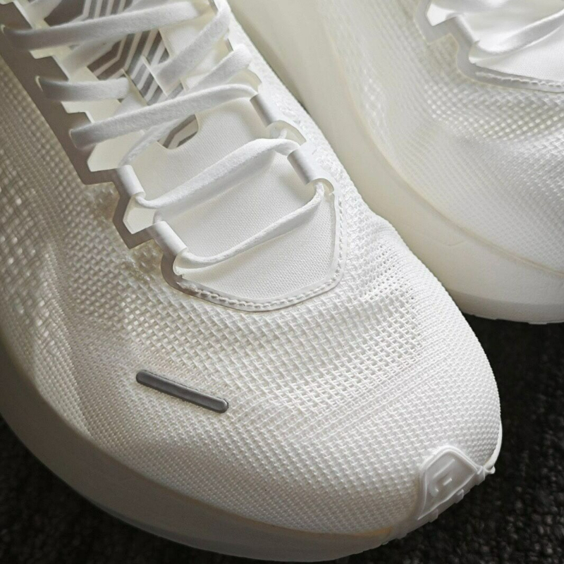 プロのランニングシューズユニセックス高級ブランドトレーニング - Women'S Shoes Vs Men'S Size のレビューと価格