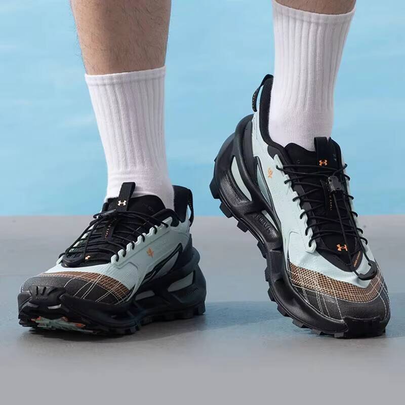 アンダーアーマー男性女性ロートップアウトドアトレイルシューズ - Women Shoes Hong Kong のレビューと価格