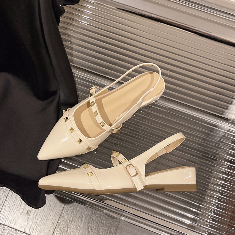 2026年ニューデザインフレンチリベットヒールサンダル -  - Pointed Toe Flat のレビューと価格