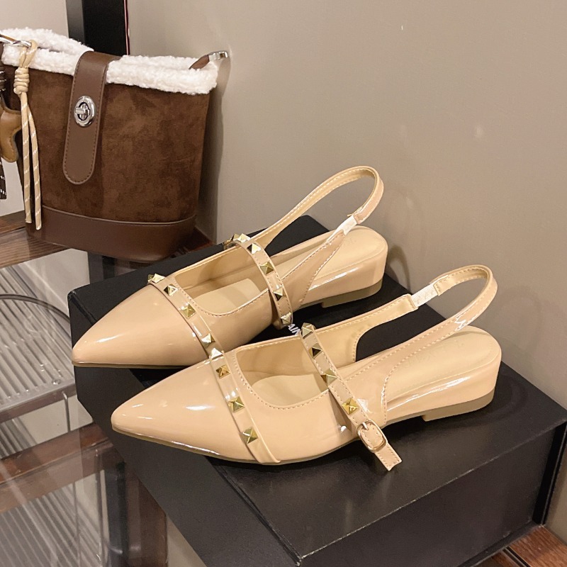 2026年ニューデザインフレンチリベットヒールサンダル -  - Pointed Toe Flat のレビューと価格