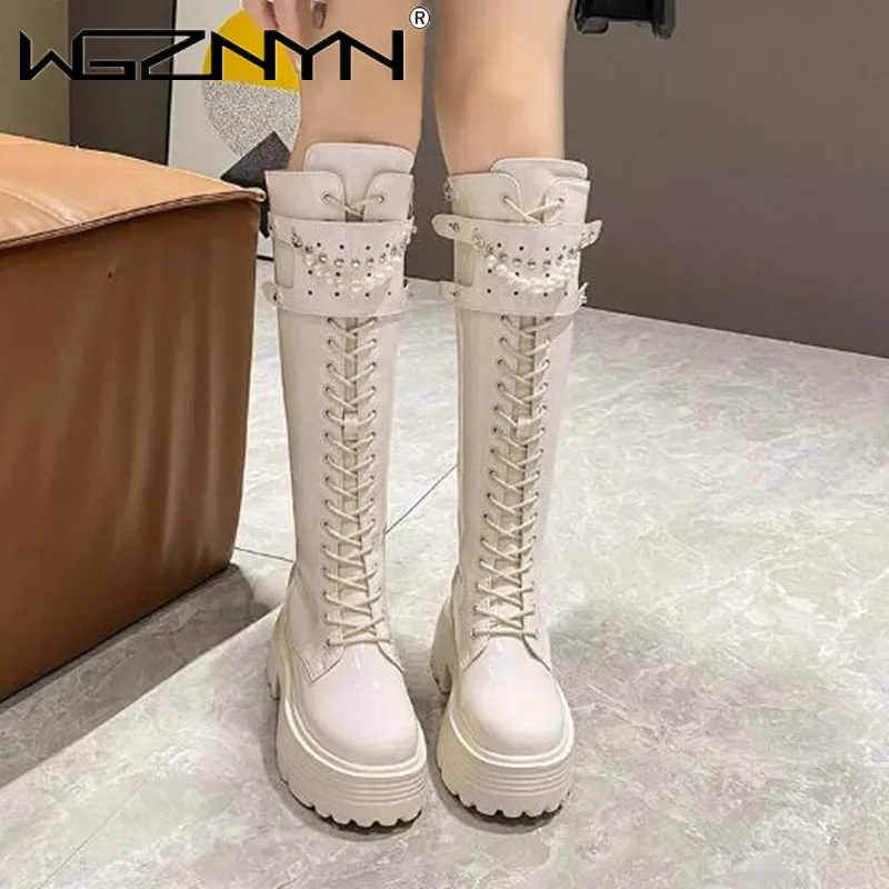 女性用レザーニーハイブーツ,暖かいぬいぐるみ,パールプラット - Zip Up Boots Short のレビューと価格