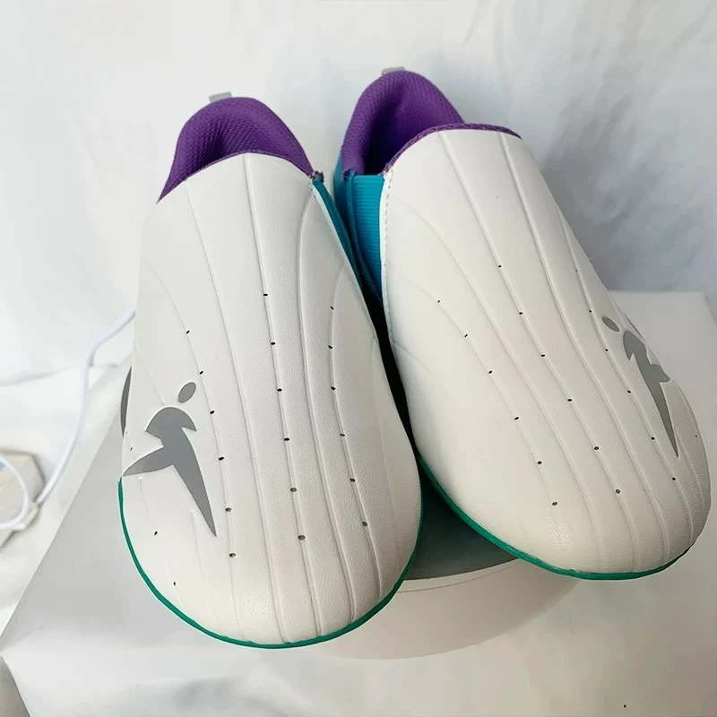 2026年クラシックブランド武道シューズ メンズ レディース - Women'S Shoes Vs Men'S Size のレビューと価格