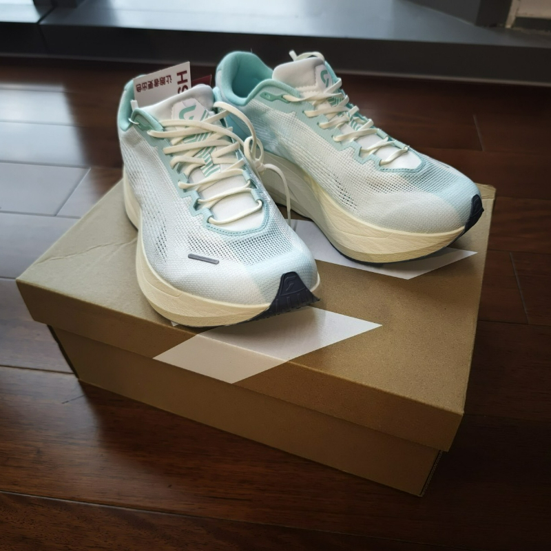 DYNAFISH ランニングシューズ メンズ レディース 高 - Women'S Shoes Vs Men'S Size のレビューと価格