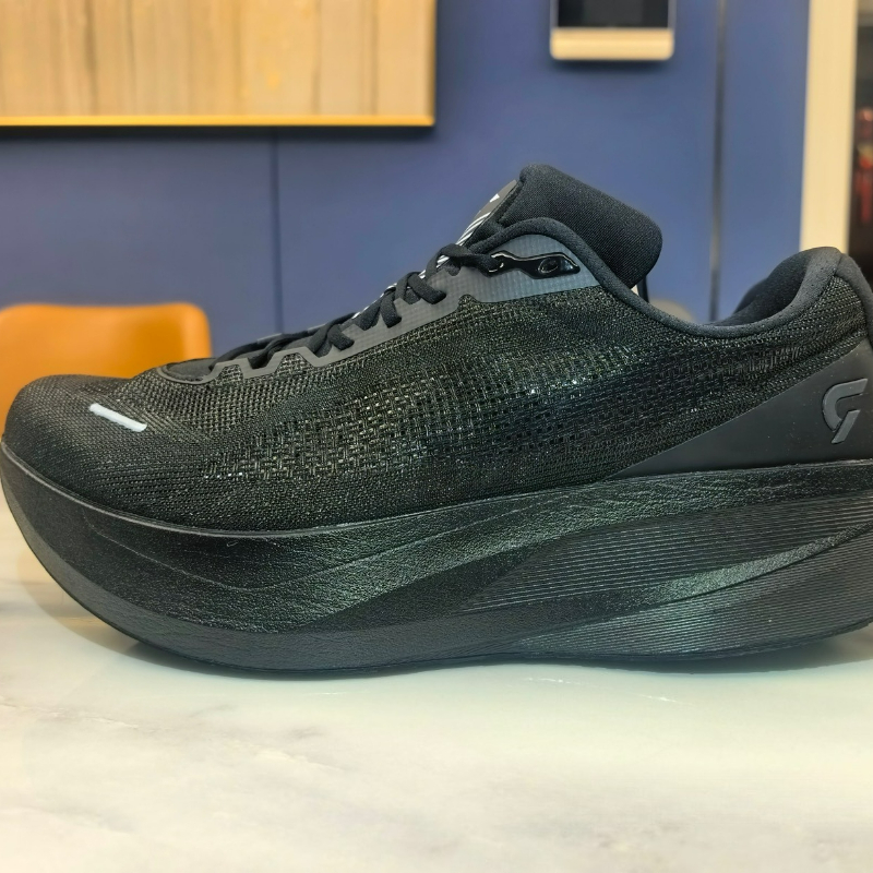 DYNAFISH ランニングシューズ メンズ レディース 高 - Women'S Shoes Vs Men'S Size のレビューと価格