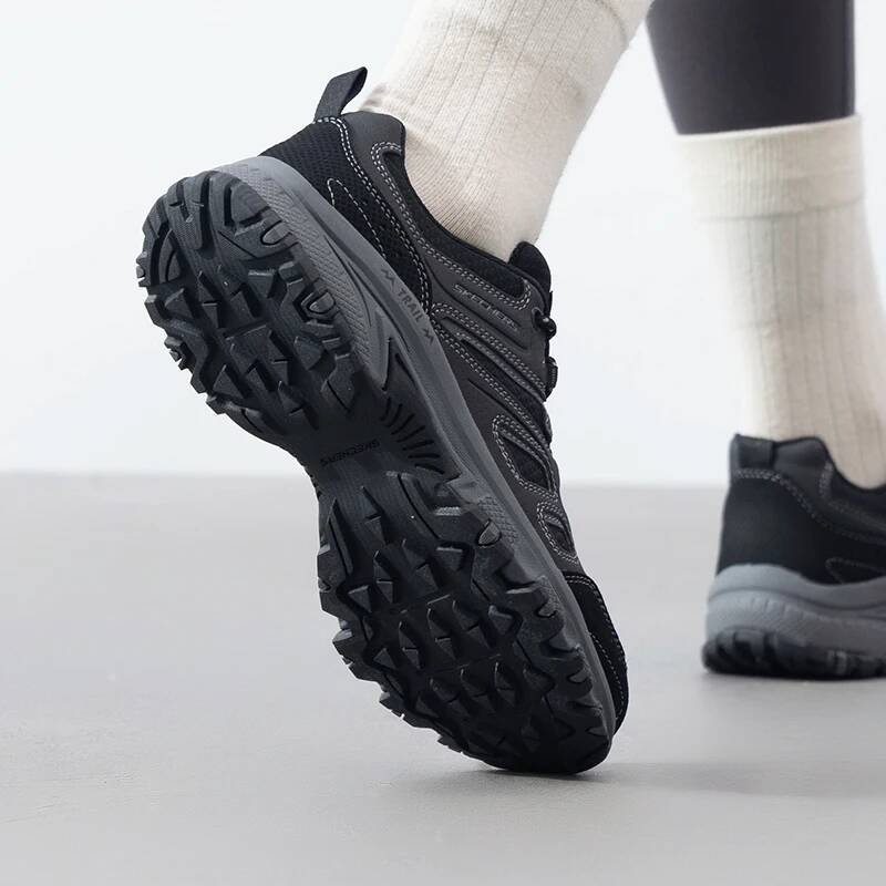 スケッチャーズ レディース ランニングシューズ 通気性メッシ - Women Shoes Hong Kong のレビューと価格