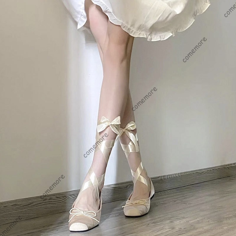 レディースサテンリボンタイバレエシューズスクエアトゥアンクル - Ribbon Tie Heel のレビューと価格