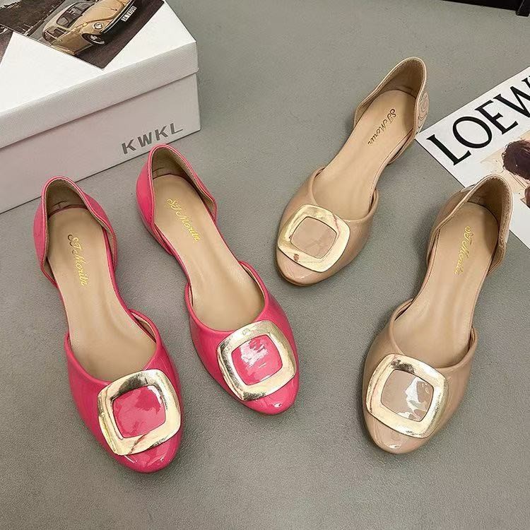 女性用ファッションスクエアバックル中空フラットシングルシュー - Pointed Toe Flat のレビューと価格