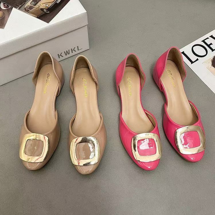 女性用ファッションスクエアバックル中空フラットシングルシュー - Pointed Toe Flat のレビューと価格